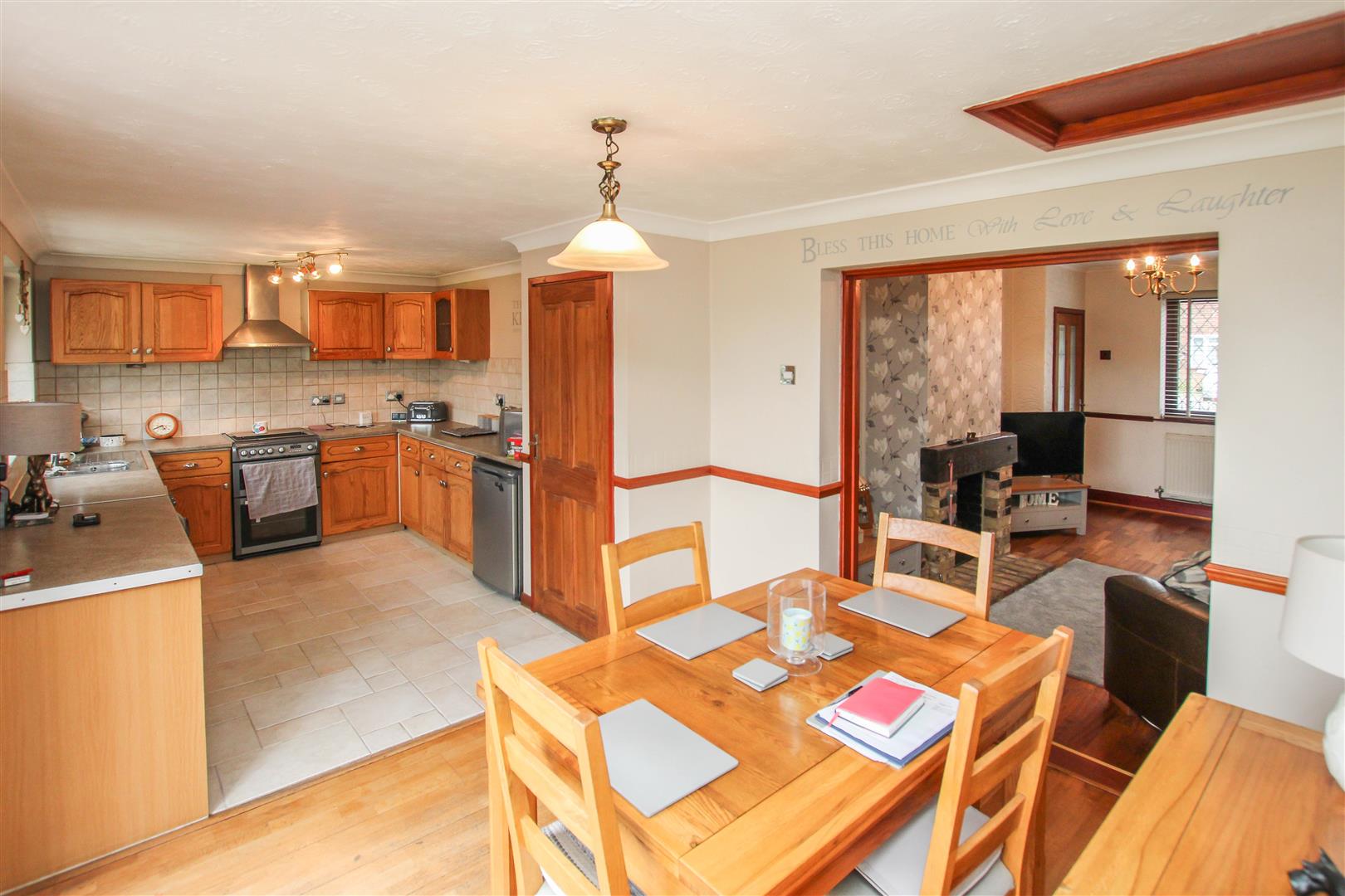 Broomwood Gardens, Pilgrims Hatch, Brentwood Keith Ashton